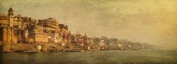 Fotografía panorámica del Río Ganges en Varanasi (antiguo Benarés), India nº05
