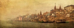 Fotografía panorámica del Río Ganges en Varanasi (antiguo Benarés), India nº09