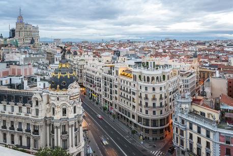 Imagen de la calle Gran vía de día de Madrid nº01