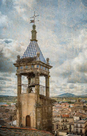 Fotografía vertical de la Iglesia Parroquial de San Martín de Trujillo, Cáceres nº01