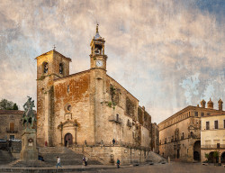 Fotografía horizontal de la Iglesia Parroquial de San Martín de Trujillo, Cáceres nº01